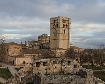 Sanzoles, Zamora y el Entorno